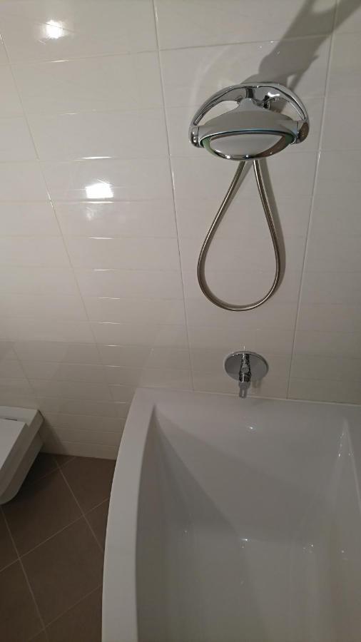 Appartement Quiet And Spacious With Garage Option Krakau